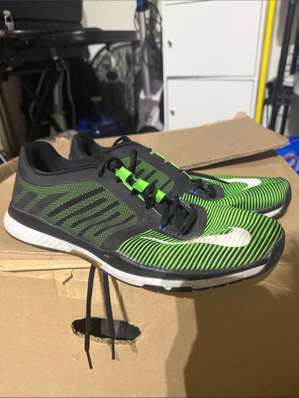 Nike Men's Neon Green and Black Training Shoes